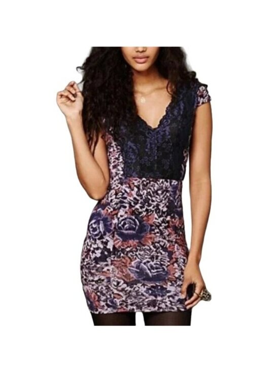 Free People Dresses & Skirts - Free People Purple Floral Lace Bodycon y2k Mini Dress